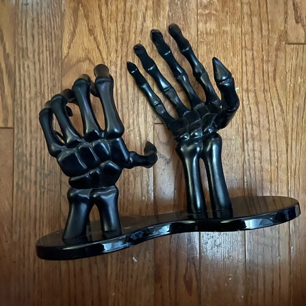 Halloween Hyde & Eek Black Skeleton Hands Wine Bottle Holder 10.5
